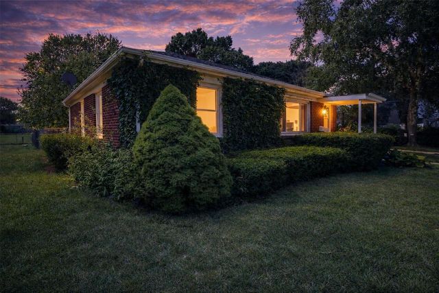 2618 James BOULEVARD, Racine, WI 53403