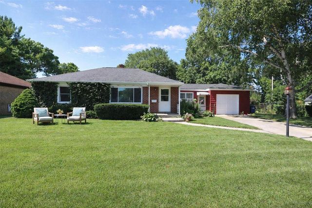 2618 James BOULEVARD, Racine, WI 53403