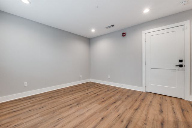 4440 Scurry Street 202, Dallas, TX 75204