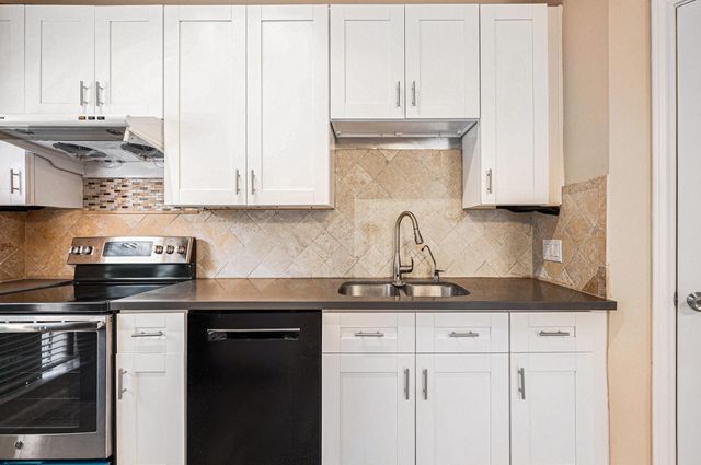 2710 Grants Lake Boulevard E3, Sugar Land, TX 77479