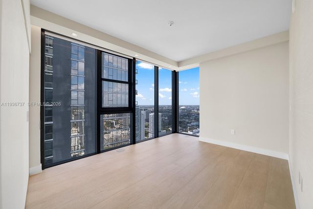 700 NE 24th St 5207, Miami, FL 33137