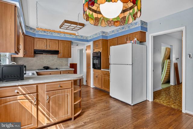 410 QUEEN ANNE RD, Cherry Hill, NJ 08003