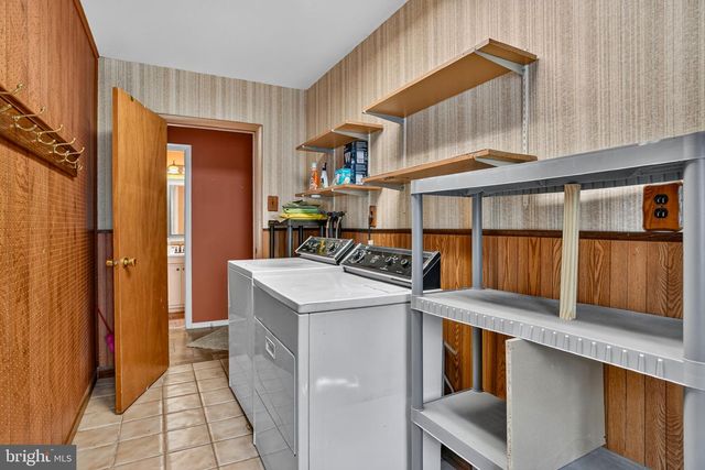410 QUEEN ANNE RD, Cherry Hill, NJ 08003