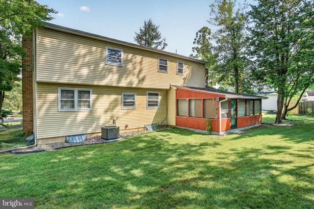 410 QUEEN ANNE RD, Cherry Hill, NJ 08003