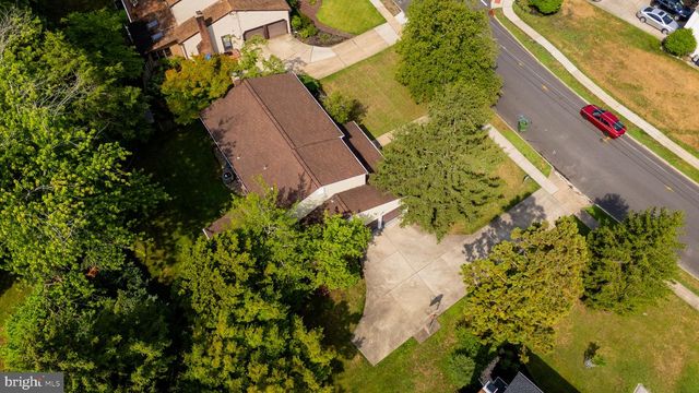 410 QUEEN ANNE RD, Cherry Hill, NJ 08003