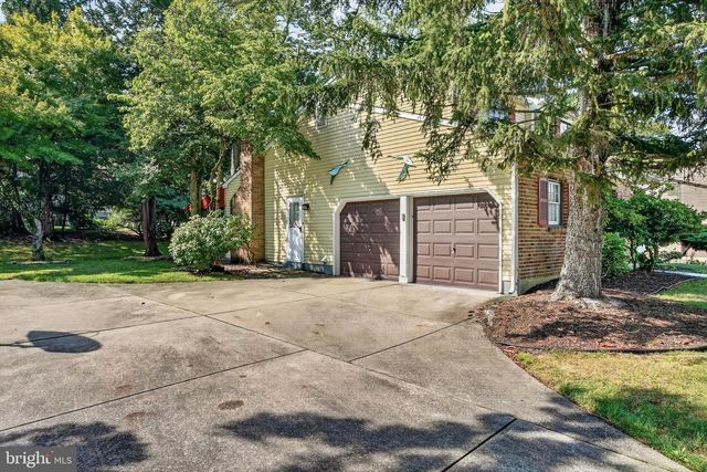 410 QUEEN ANNE RD, Cherry Hill, NJ 08003
