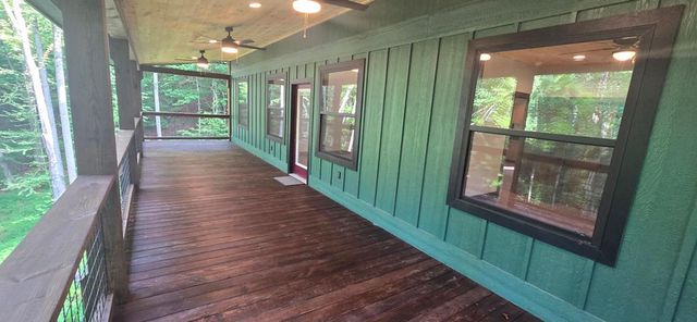 307 Ross Road, Mineral Bluff, GA 30559