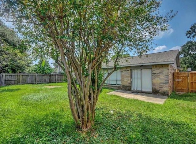 8406 Daycoach Lane, Houston, TX 77064