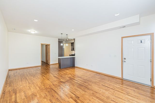 2423 W Madison Street 1, Chicago, IL 60612