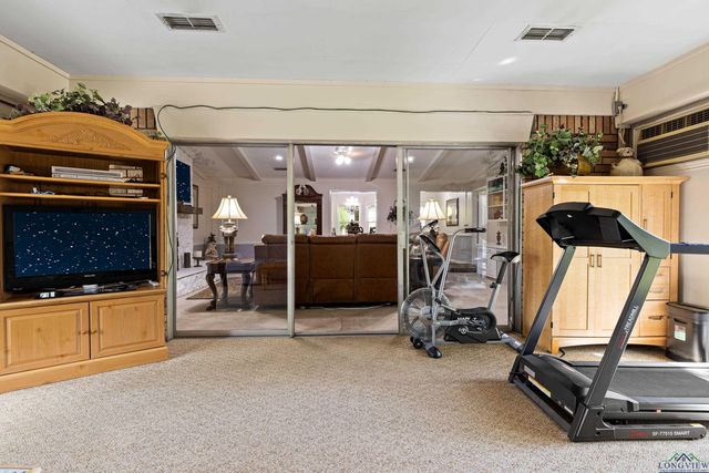 2905 Clendenen Ln, Longview, TX 75605