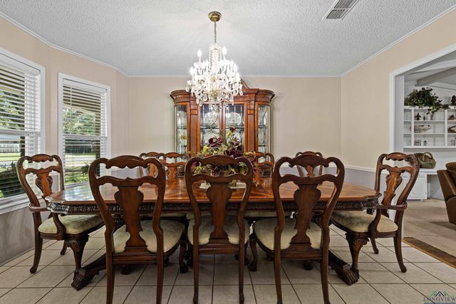 2905 Clendenen Ln, Longview, TX 75605