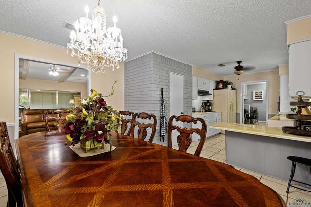 2905 Clendenen Ln, Longview, TX 75605