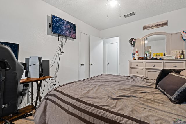 2905 Clendenen Ln, Longview, TX 75605