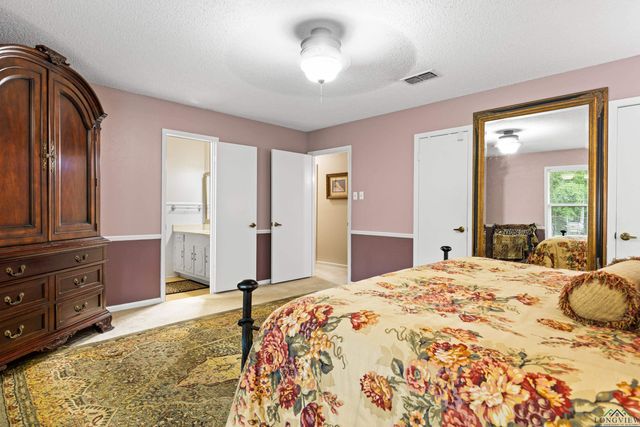 2905 Clendenen Ln, Longview, TX 75605