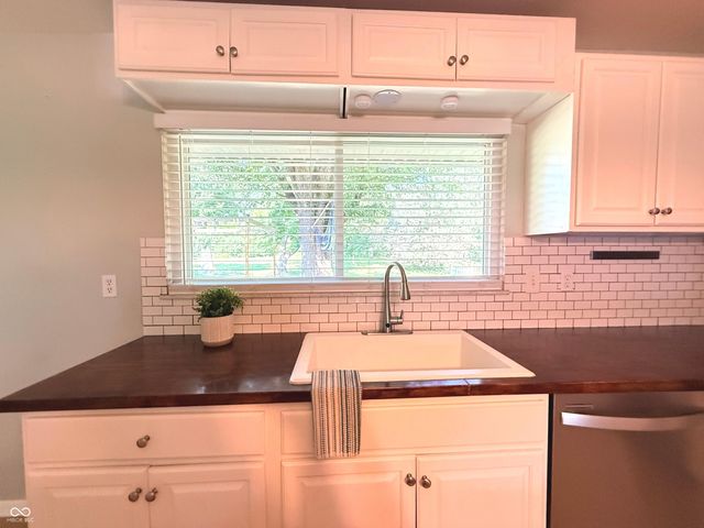303 N Grace Avenue, Crawfordsville, IN 47933