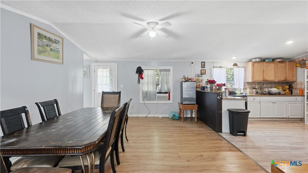 Image 12 of property listing at 181 Dobie Drive, Wimberley, TX 78676