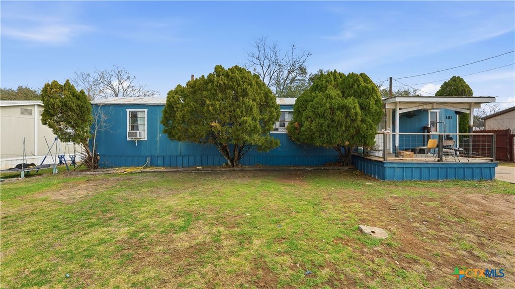 Image 2 of property listing at 181 Dobie Drive, Wimberley, TX 78676