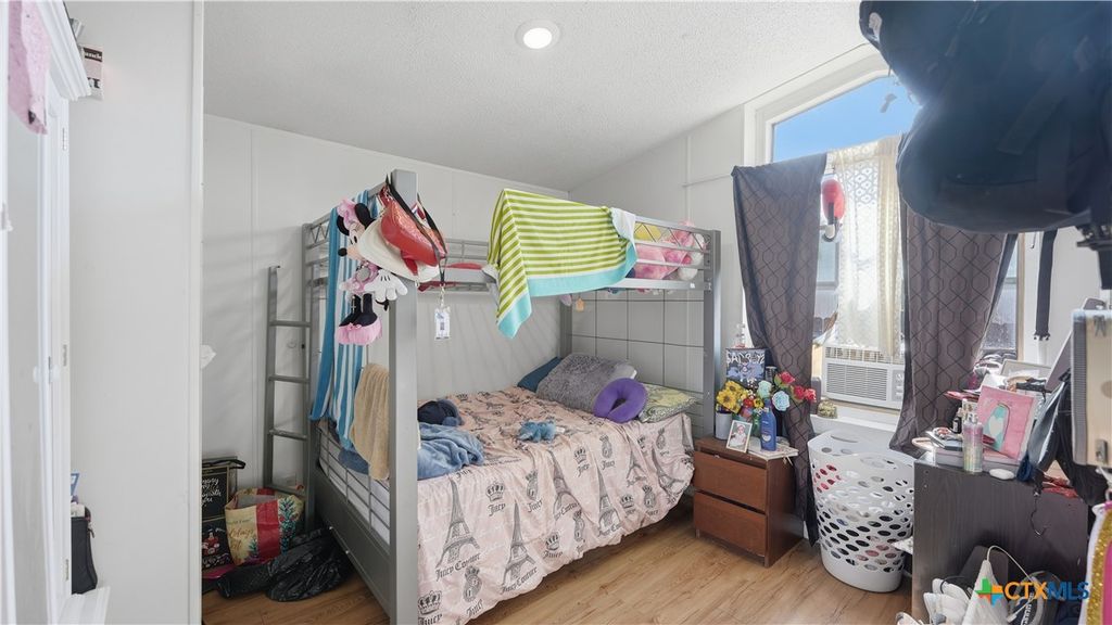 Image 23 of property listing at 181 Dobie Drive, Wimberley, TX 78676