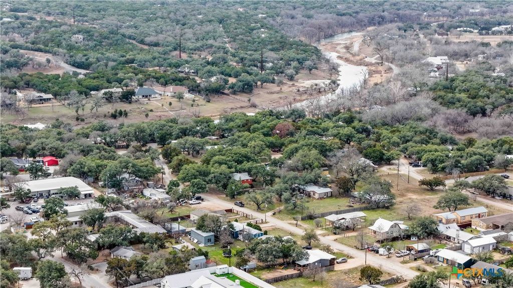 Image 28 of property listing at 181 Dobie Drive, Wimberley, TX 78676