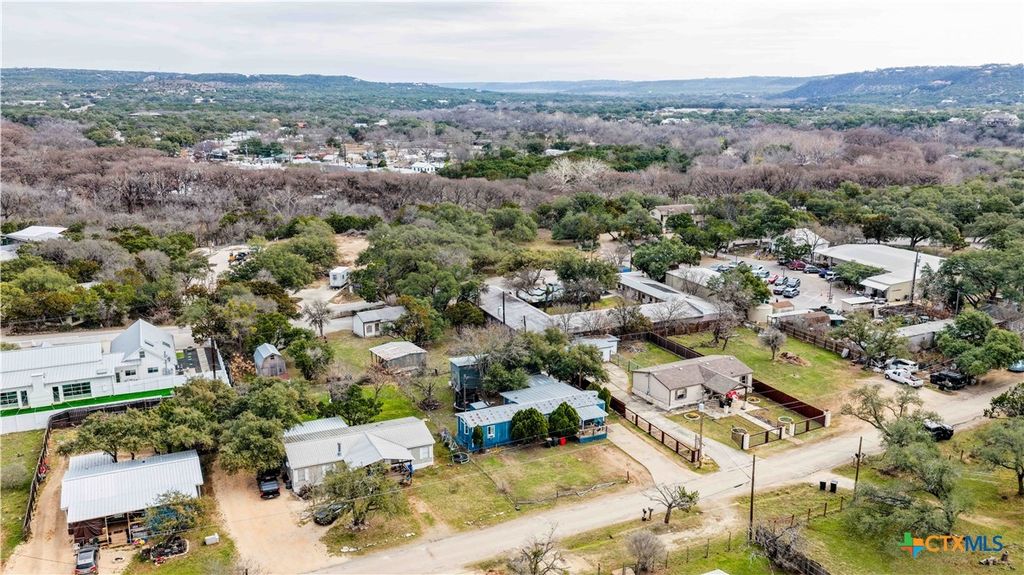Image 34 of property listing at 181 Dobie Drive, Wimberley, TX 78676