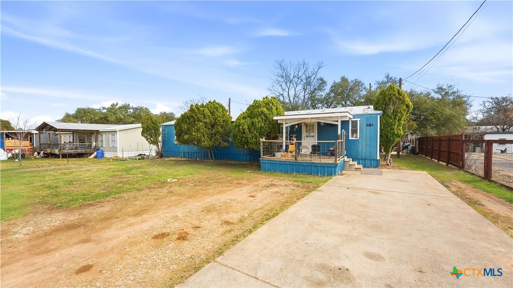 Image 5 of property listing at 181 Dobie Drive, Wimberley, TX 78676