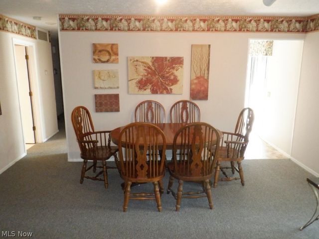 21801 Little Brook Way, Strongsville, OH 44149