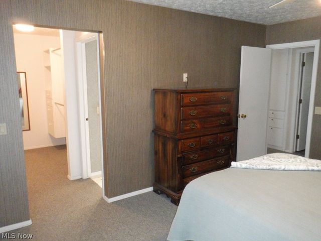 21801 Little Brook Way, Strongsville, OH 44149