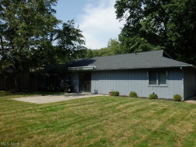 21801 Little Brook Way, Strongsville, OH 44149