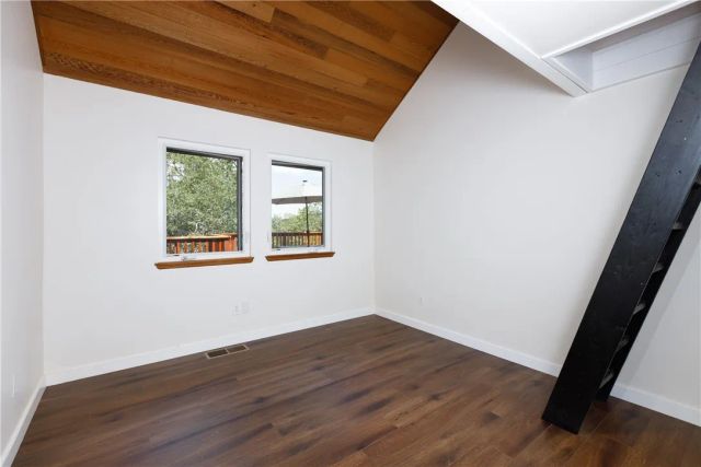 1384 Golden Rule, Lake Arrowhead, CA 92352