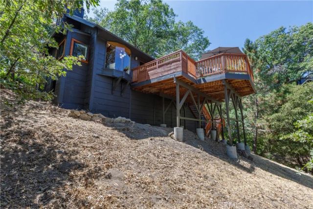 1384 Golden Rule, Lake Arrowhead, CA 92352