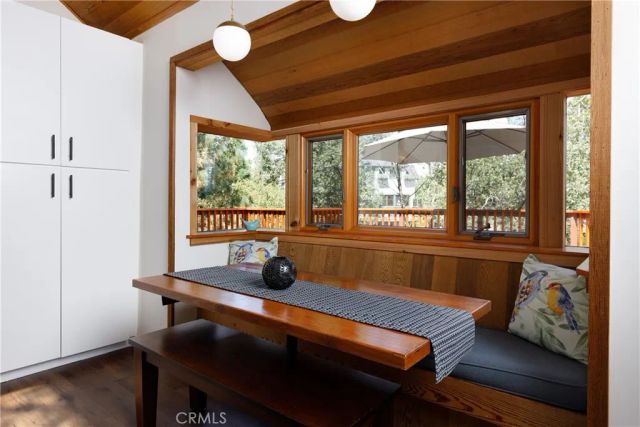 1384 Golden Rule, Lake Arrowhead, CA 92352