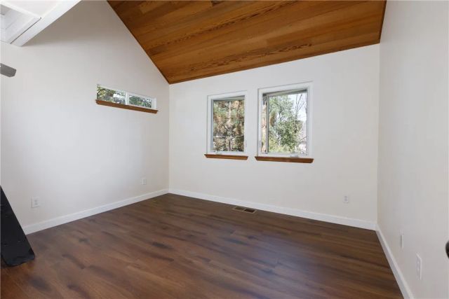 1384 Golden Rule, Lake Arrowhead, CA 92352