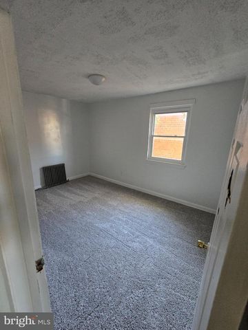 5131 HANNA PL SE, Washington, DC 20019