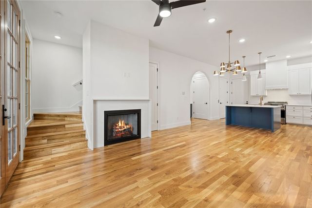 4621 S 47th Street, Rogers, AR 72758