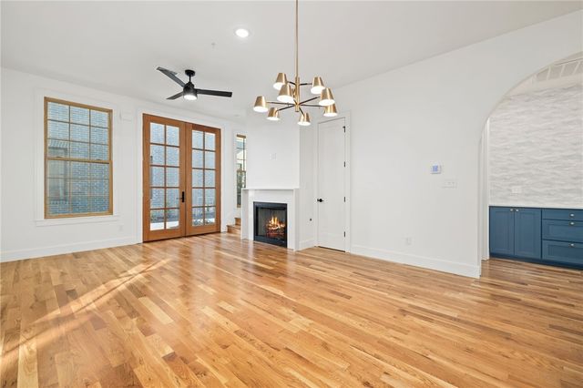 4621 S 47th Street, Rogers, AR 72758