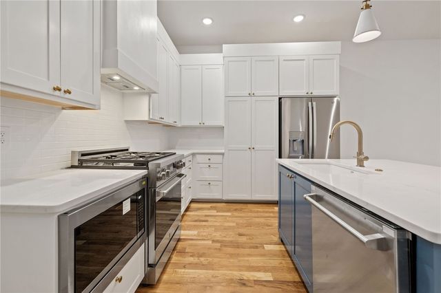 4621 S 47th Street, Rogers, AR 72758