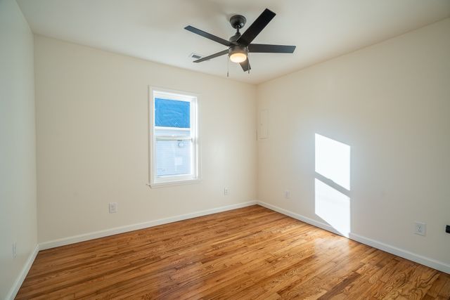 301 Simpson St, Lawrenceburg, TN 38464