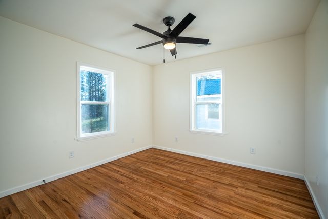 301 Simpson St, Lawrenceburg, TN 38464