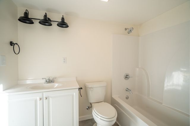 301 Simpson St, Lawrenceburg, TN 38464