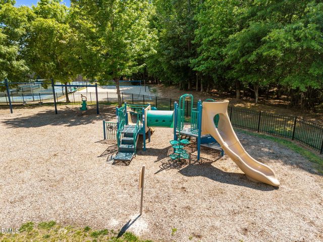 2204 Karns Place, Raleigh, NC 27614