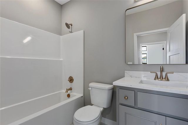 13616 Clover Court, Kearney, MO 64060