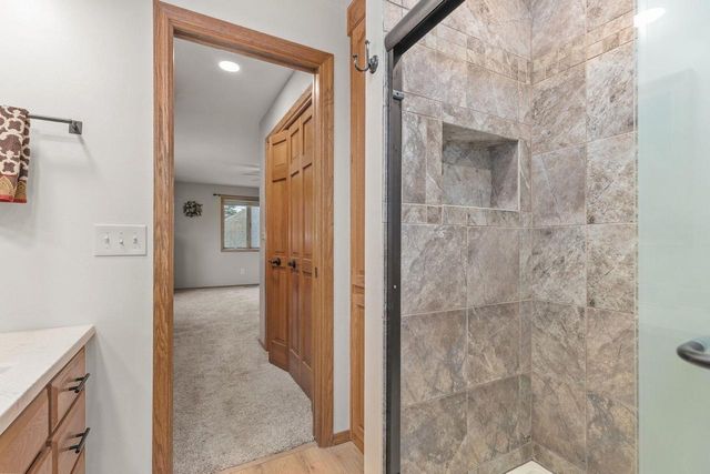1079 GRASSY PLAINS DRIVE, Neenah, WI 54956