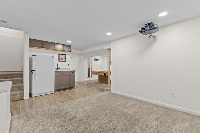 1079 GRASSY PLAINS DRIVE, Neenah, WI 54956