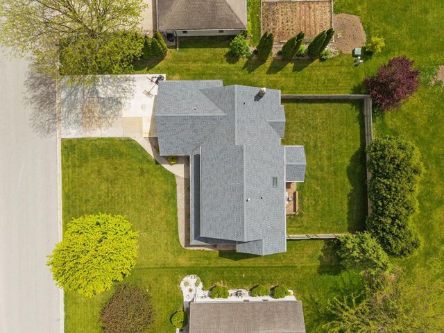 1079 GRASSY PLAINS DRIVE, Neenah, WI 54956