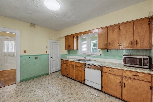 38 Monponset St, Boston, MA 02136