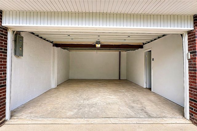 111 Roosevelt Drive, Center Twp, PA 15061