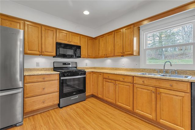 111 Roosevelt Drive, Monaca, PA 15061