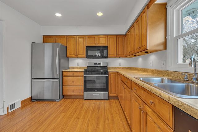 111 Roosevelt Drive, Monaca, PA 15061