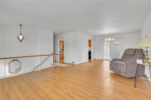 111 Roosevelt Drive, Monaca, PA 15061