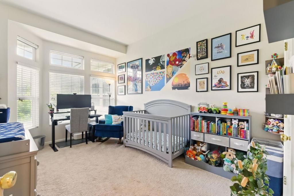 Image 18 of property listing at 633 Swallowtail Court, Brisbane, CA 94005